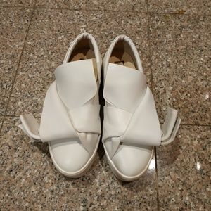 N 21 white leather platforms